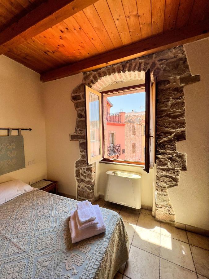 La Vecchia Torre Hotel Bosa Kültér fotó