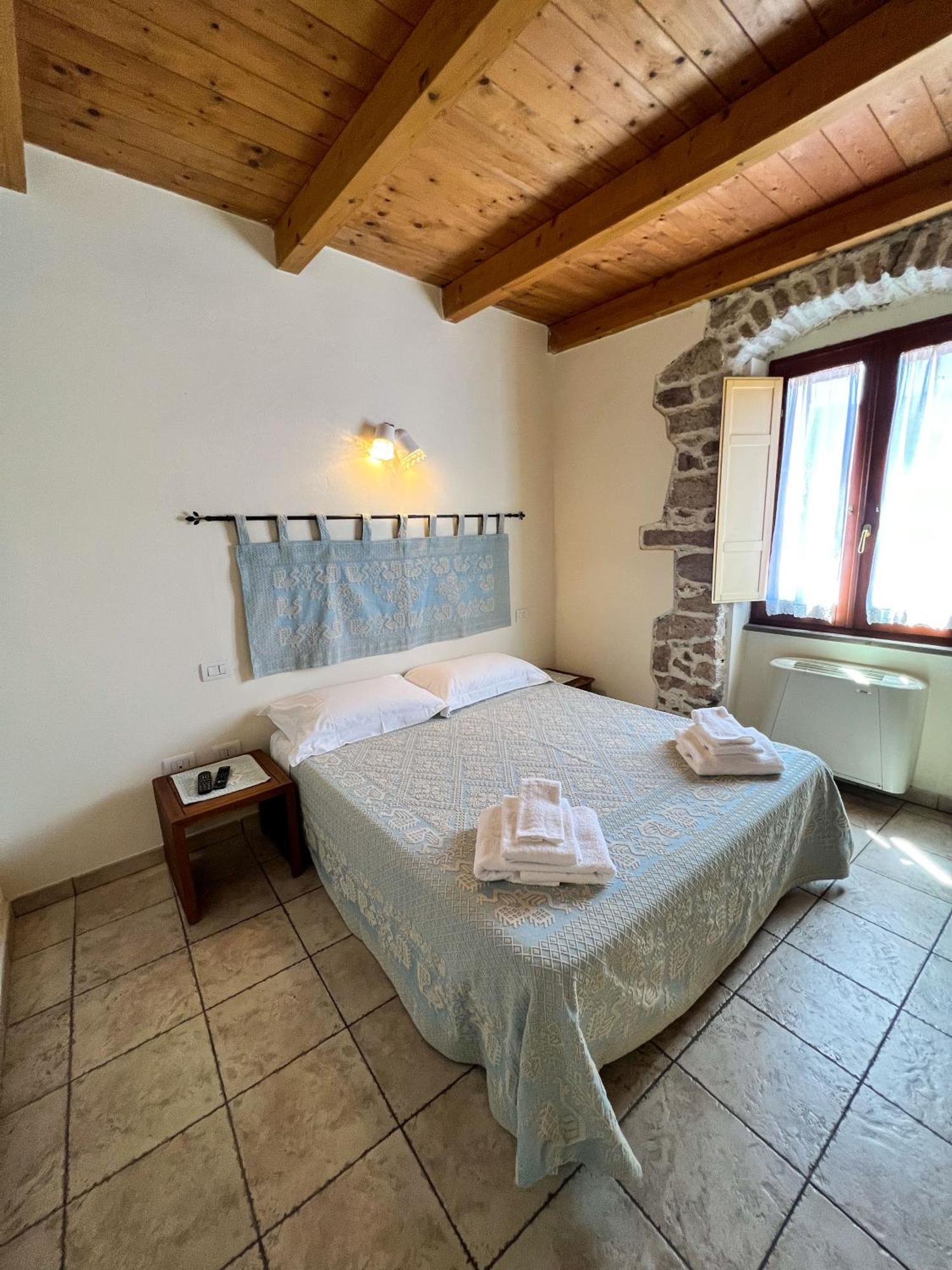 La Vecchia Torre Hotel Bosa Kültér fotó