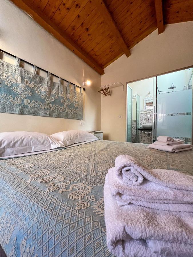 La Vecchia Torre Hotel Bosa Kültér fotó