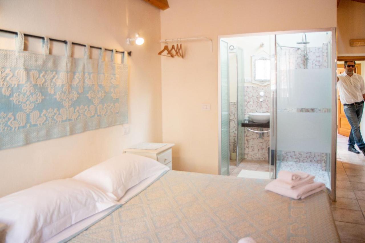 La Vecchia Torre Hotel Bosa Kültér fotó