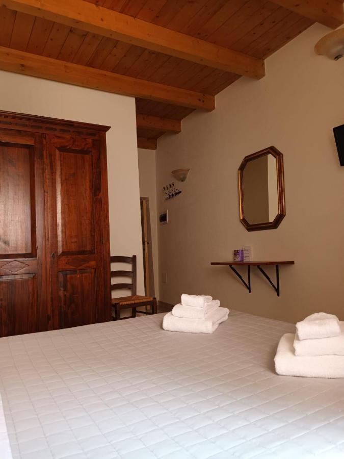 La Vecchia Torre Hotel Bosa Kültér fotó